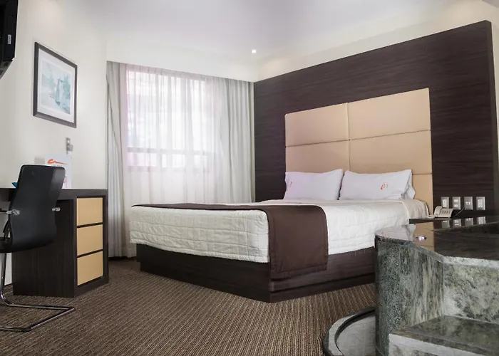 Astor Hotel 4*