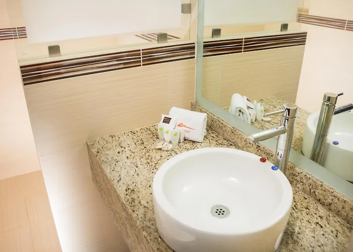Astor Hotel 4*